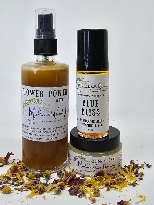 An all-natural calming and cleansing, antioxidant-rich facial care set with hyaluronic acid